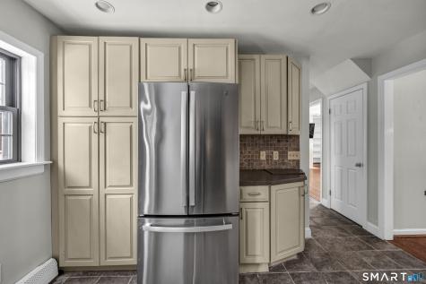 4 Copper Ridge Circle Guilford CT 06437
