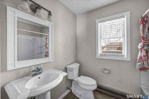 4 Copper Ridge Circle Guilford CT 06437