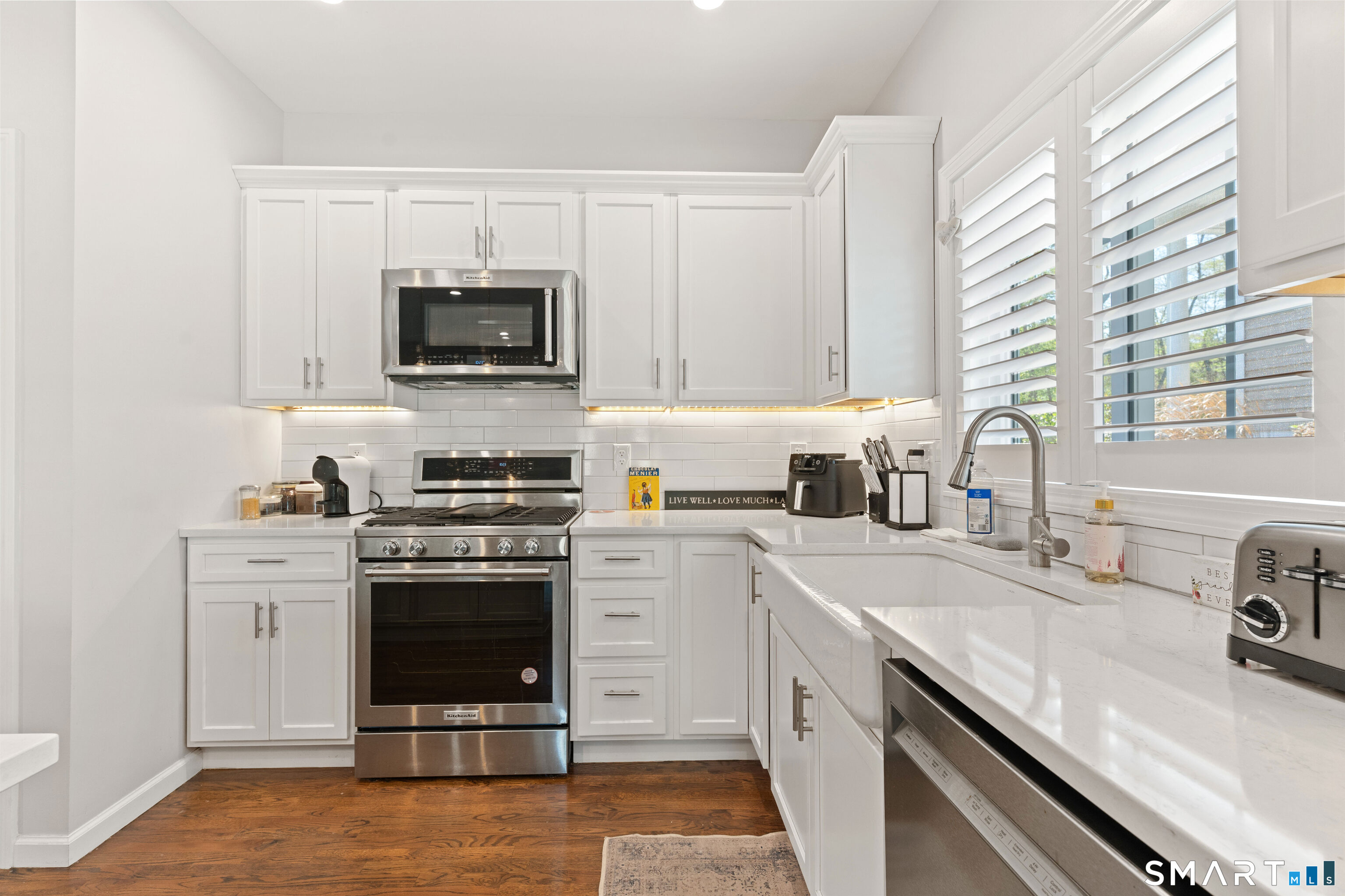 20 Sallys Way Shelton CT 06484