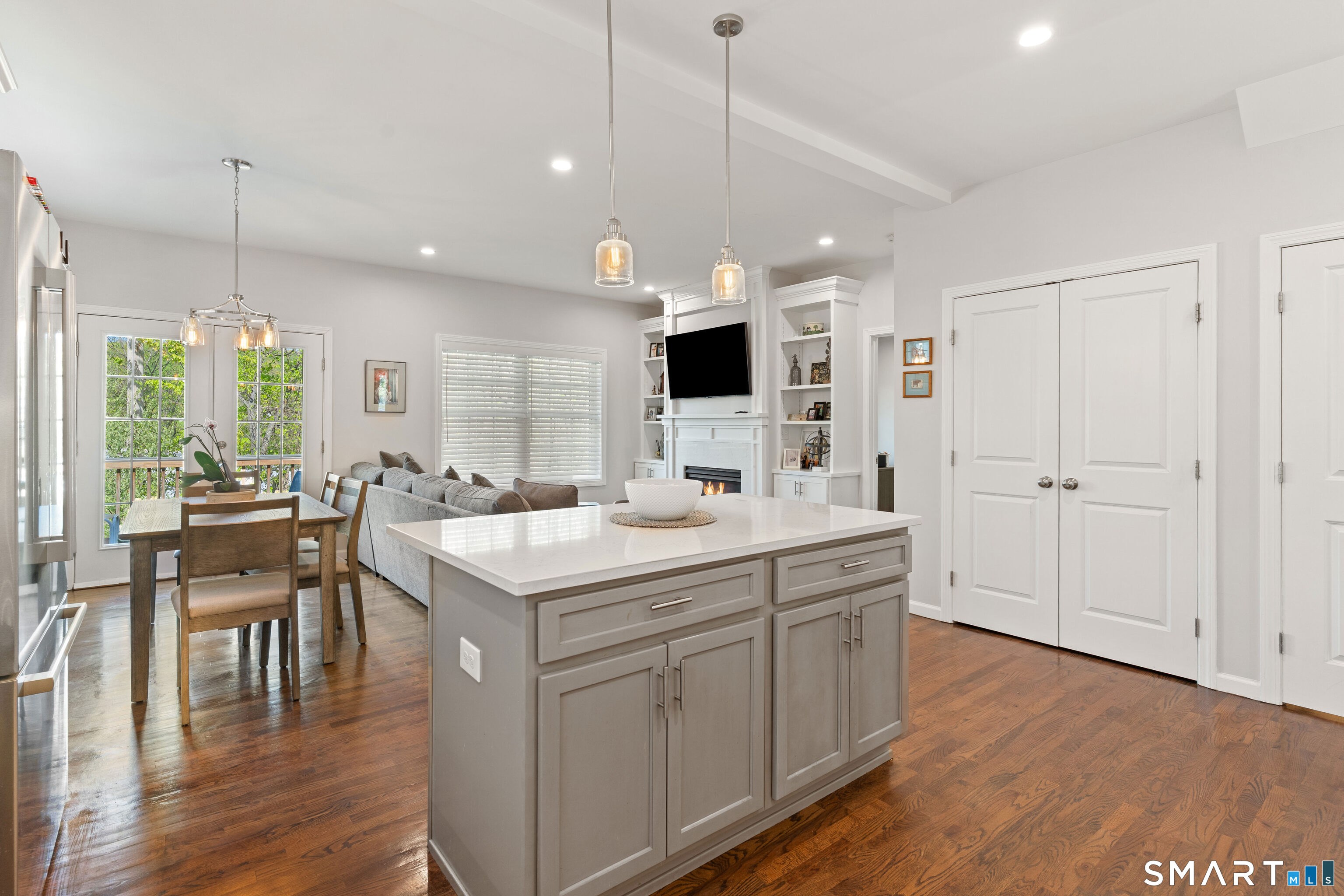 20 Sallys Way Shelton CT 06484