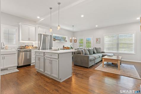 20 Sallys Way Shelton CT 06484