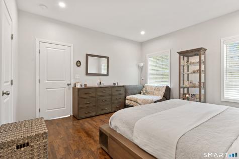 20 Sallys Way Shelton CT 06484