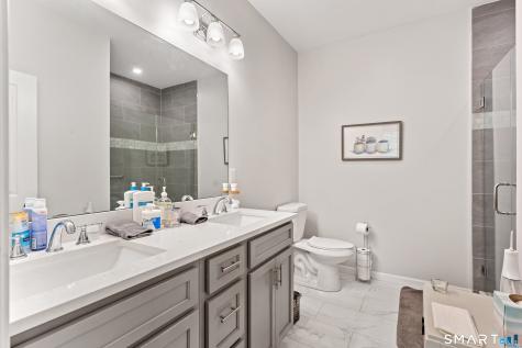 20 Sallys Way Shelton CT 06484