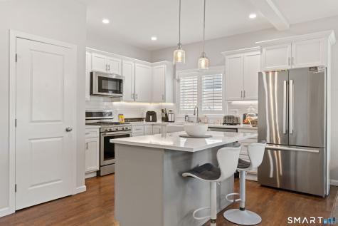 20 Sallys Way Shelton CT 06484