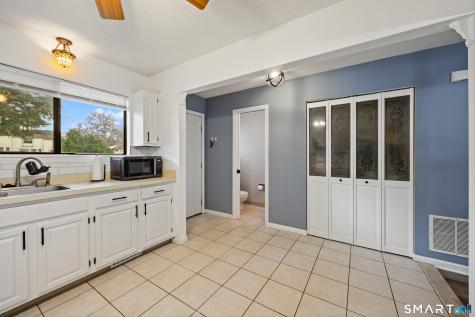 161 Suffolk Court Meriden CT 06450