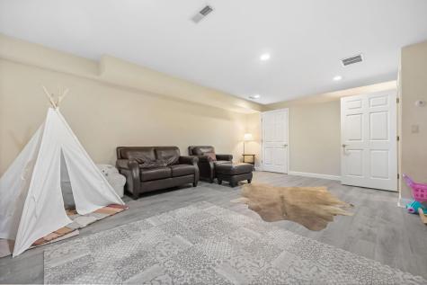 76 Hilary Circle Fairfield CT 06825