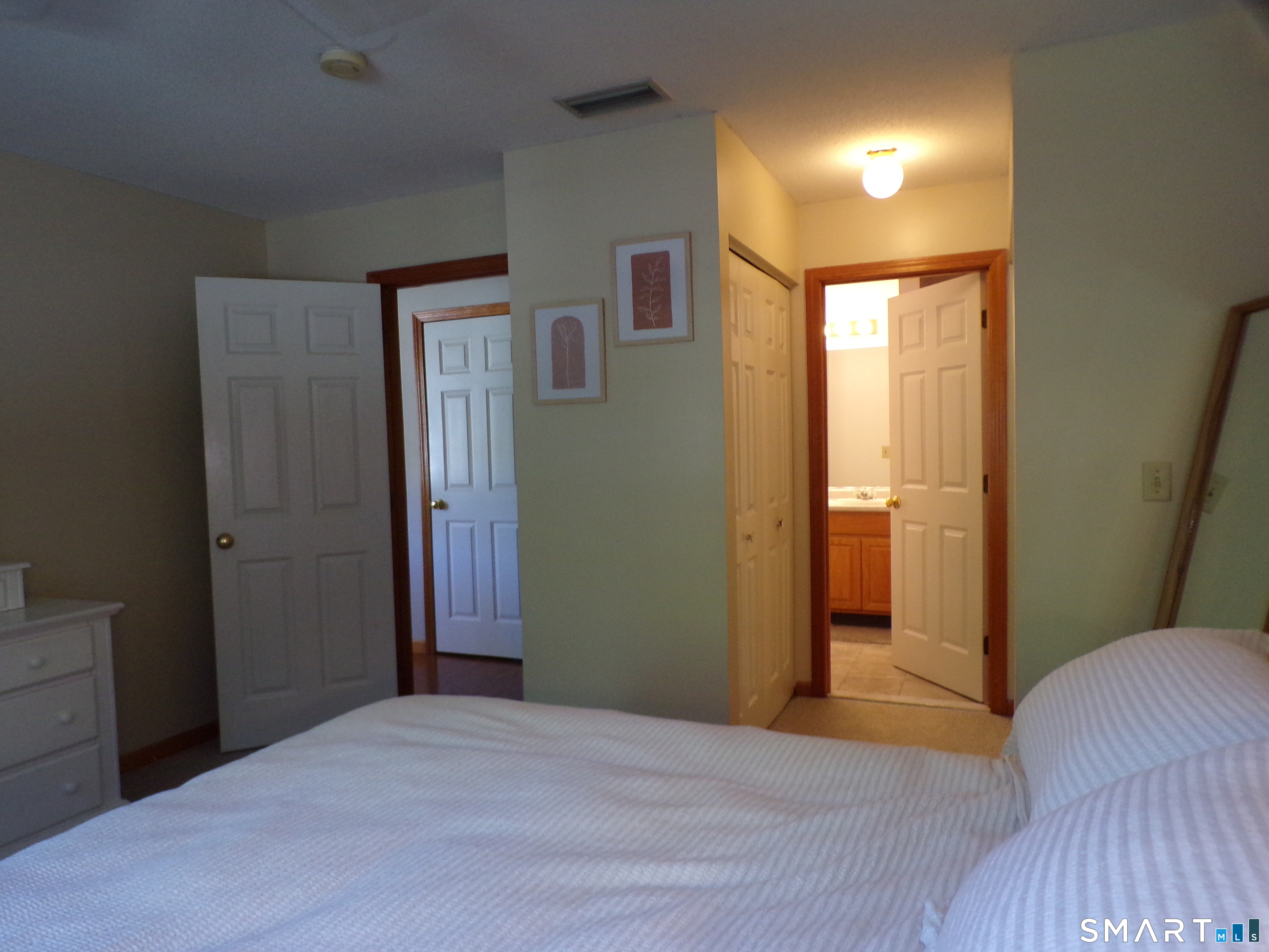 8 Pheasant Hill Drive Enfield CT 06082