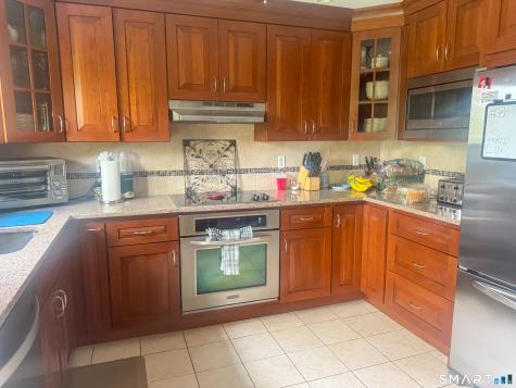 703 Golf Drive East Haven CT 06512