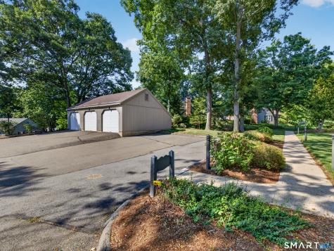 6 Essex Lane Madison CT 06443