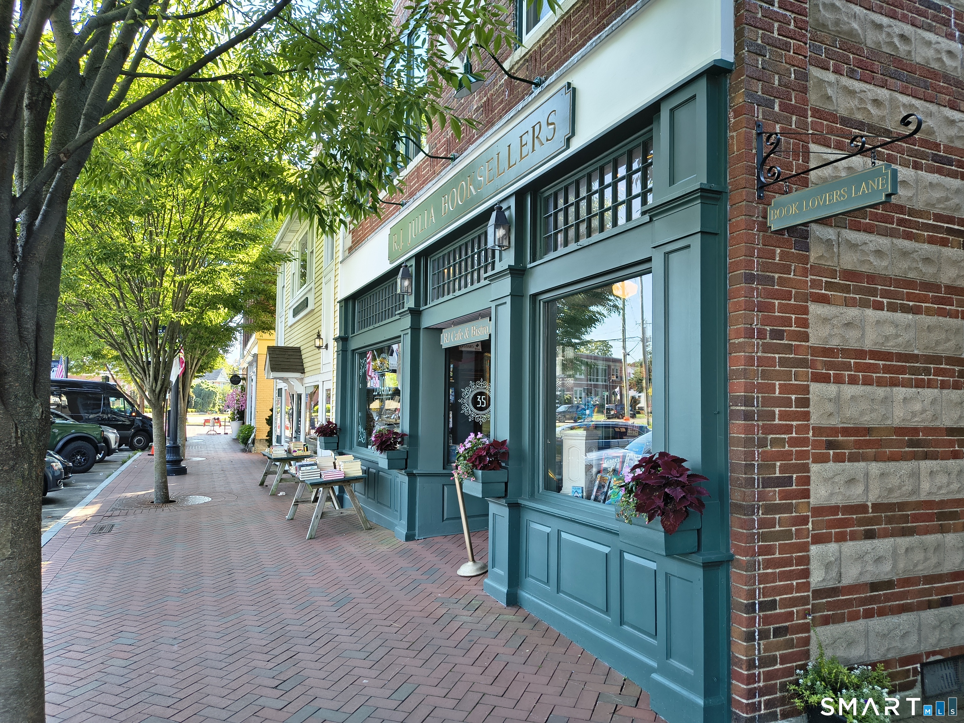 6 Essex Lane Madison CT 06443