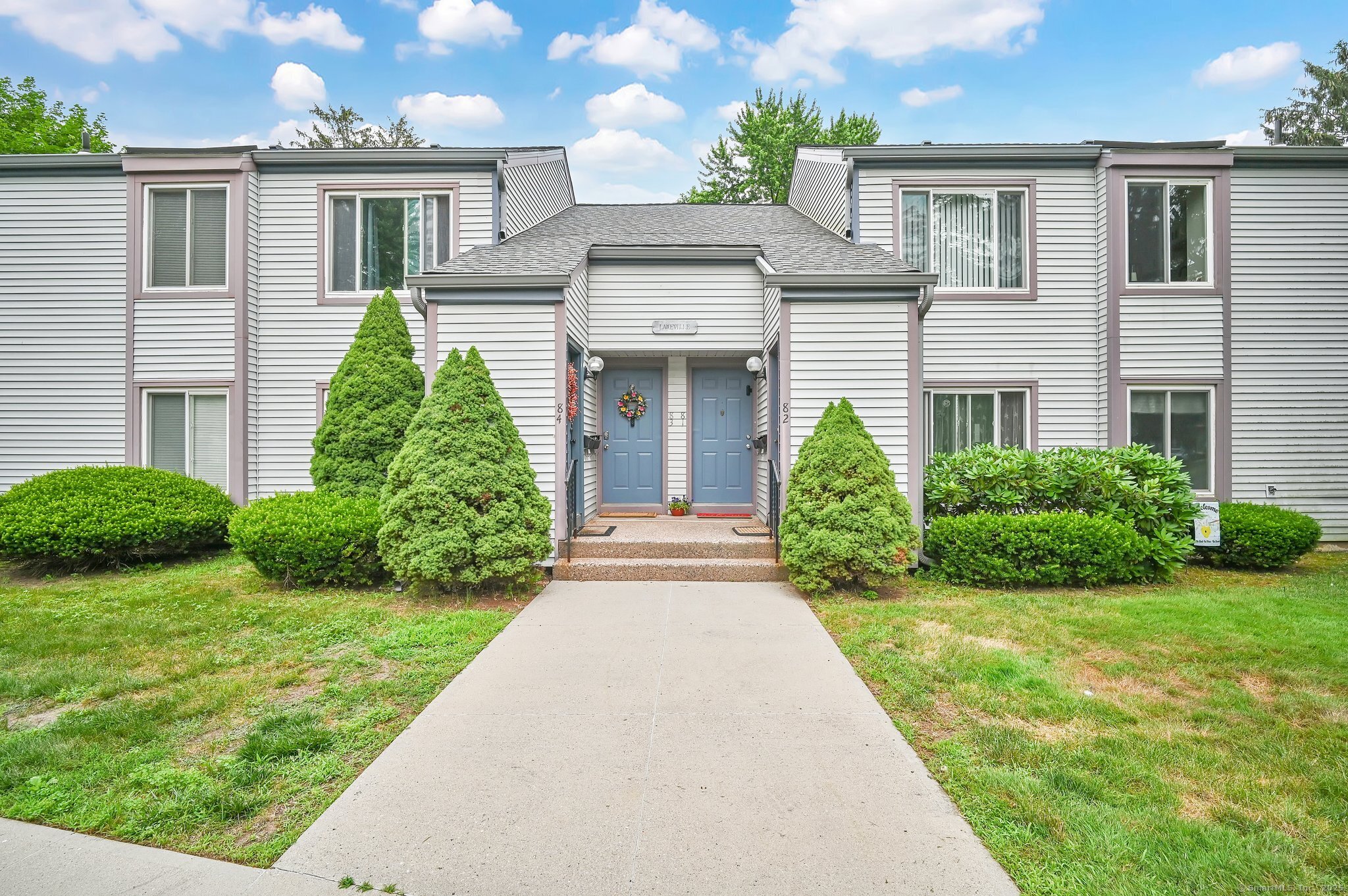81 Candlewood Drive South Windsor CT 06074