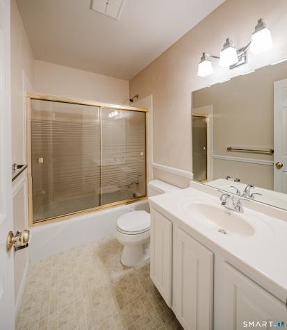40 Village Walk Wilton CT 06897