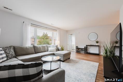 40 Village Walk Wilton CT 06897