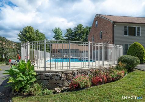 40 Village Walk Wilton CT 06897
