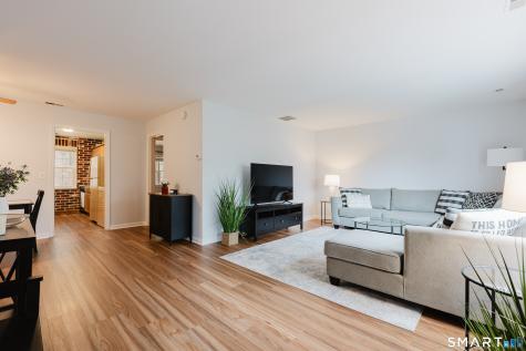40 Village Walk Wilton CT 06897
