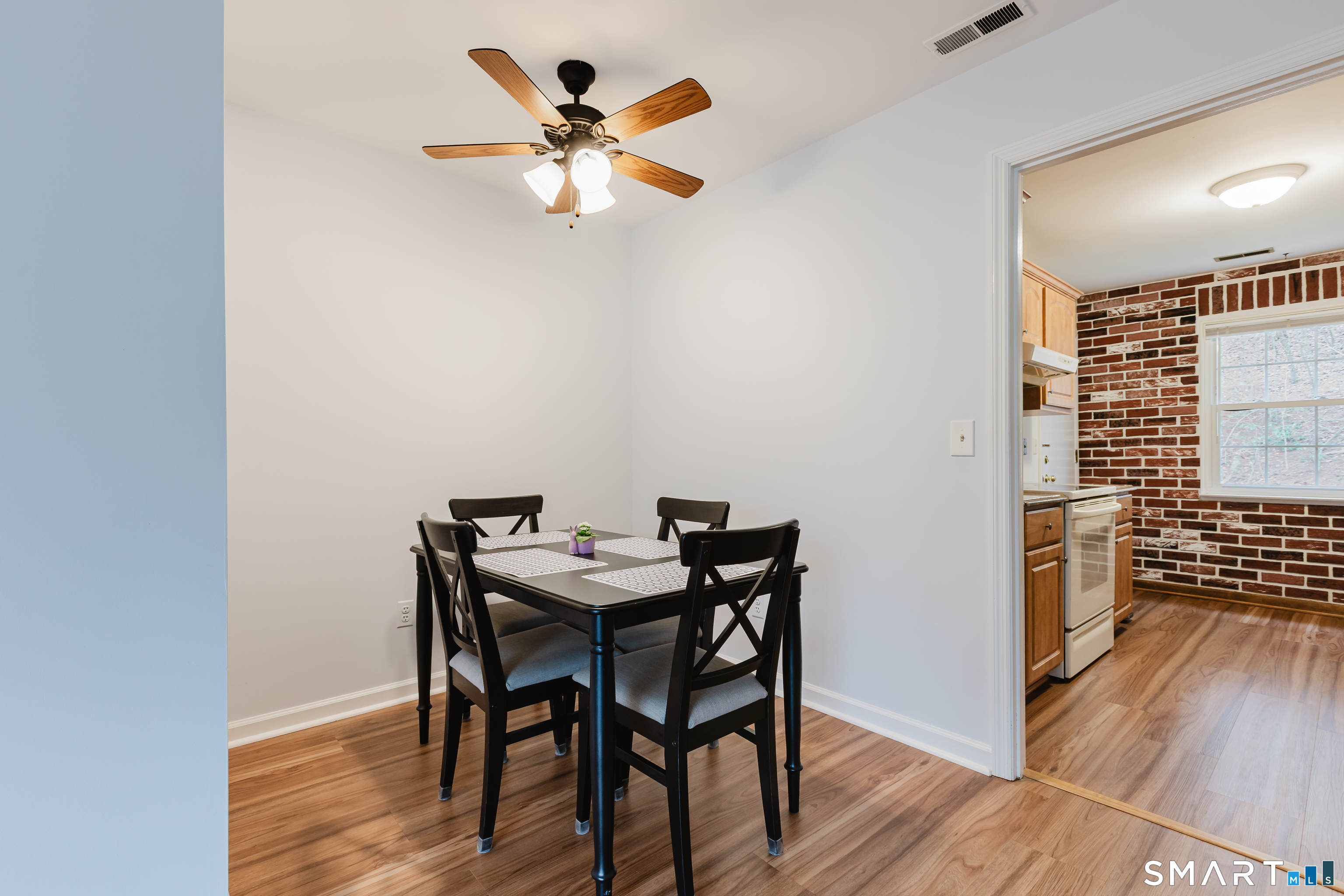 40 Village Walk Wilton CT 06897