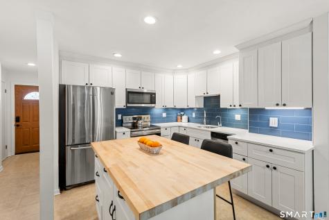 28 Eagle Rock Hill Bethel CT 06801