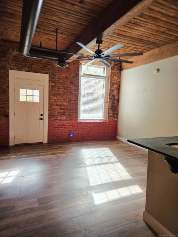 92 Main Street Deep River CT 06417