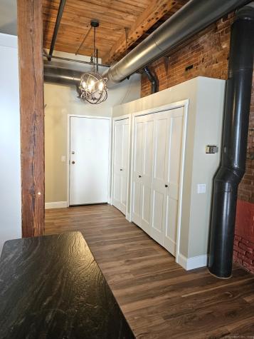 92 Main Street Deep River CT 06417