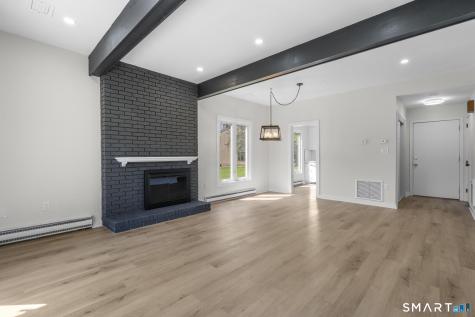 8 Pilgrim Harbor Wallingford CT 06492