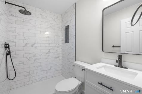 8 Pilgrim Harbor Wallingford CT 06492
