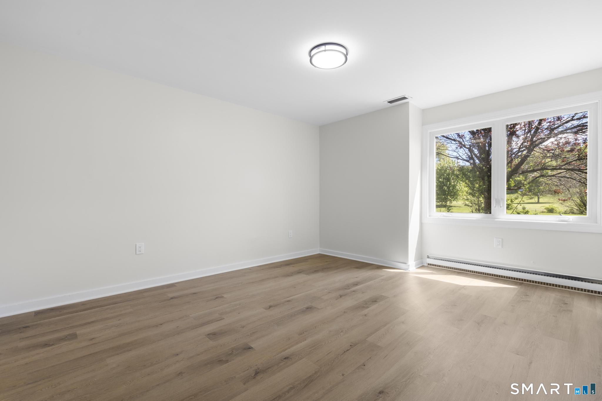 8 Pilgrim Harbor Wallingford CT 06492