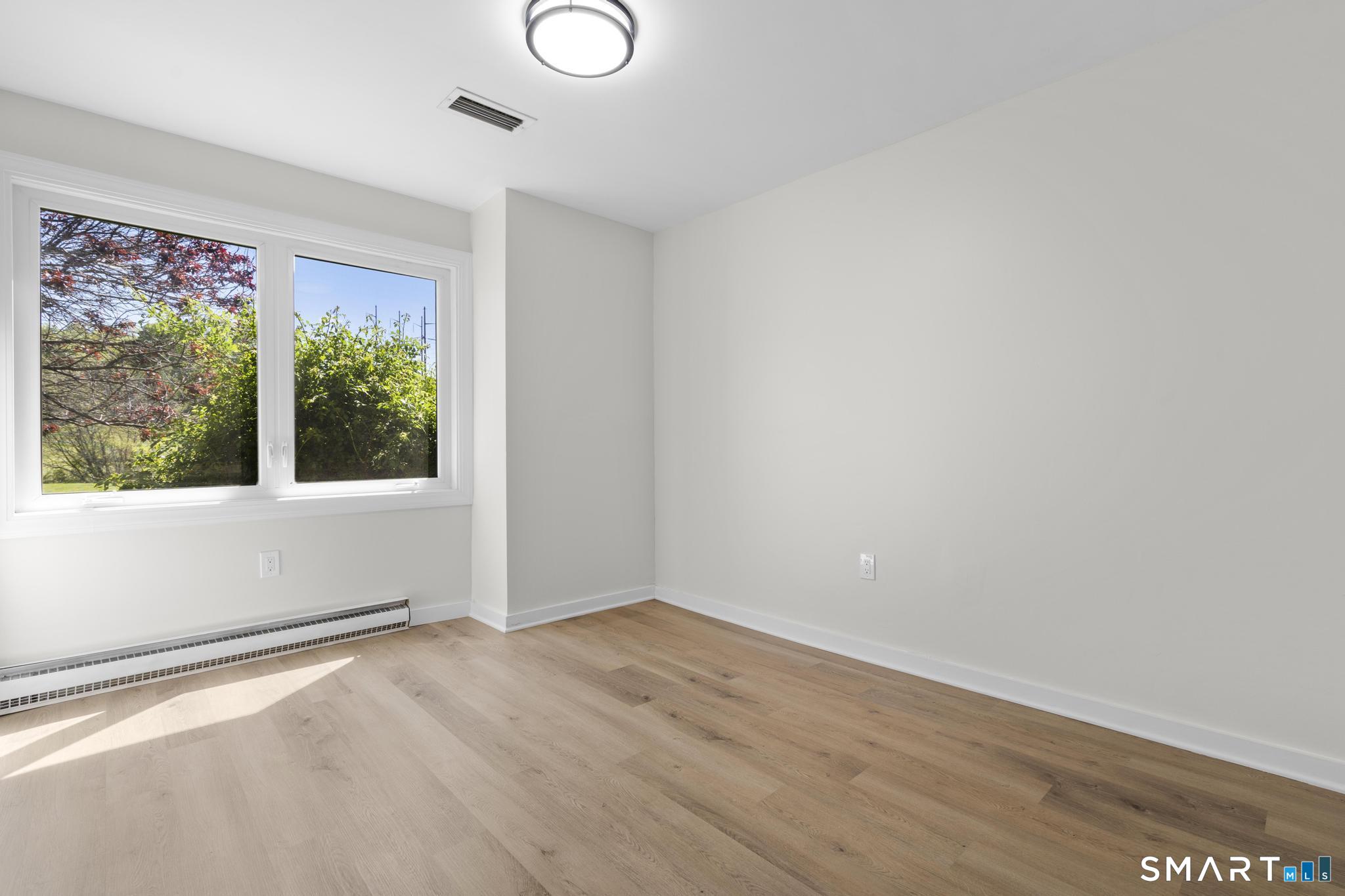 8 Pilgrim Harbor Wallingford CT 06492