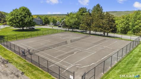 8 Pilgrim Harbor Wallingford CT 06492