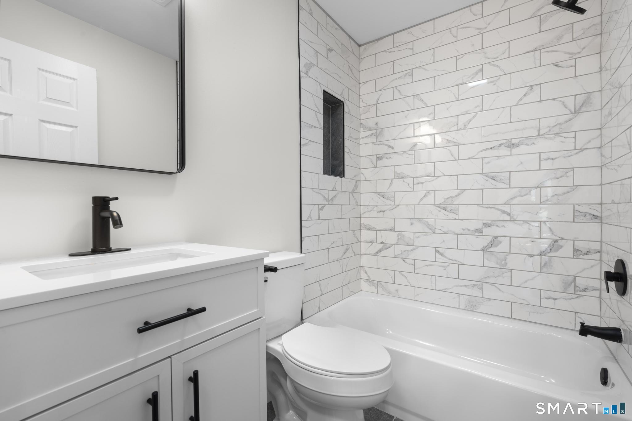 8 Pilgrim Harbor Wallingford CT 06492