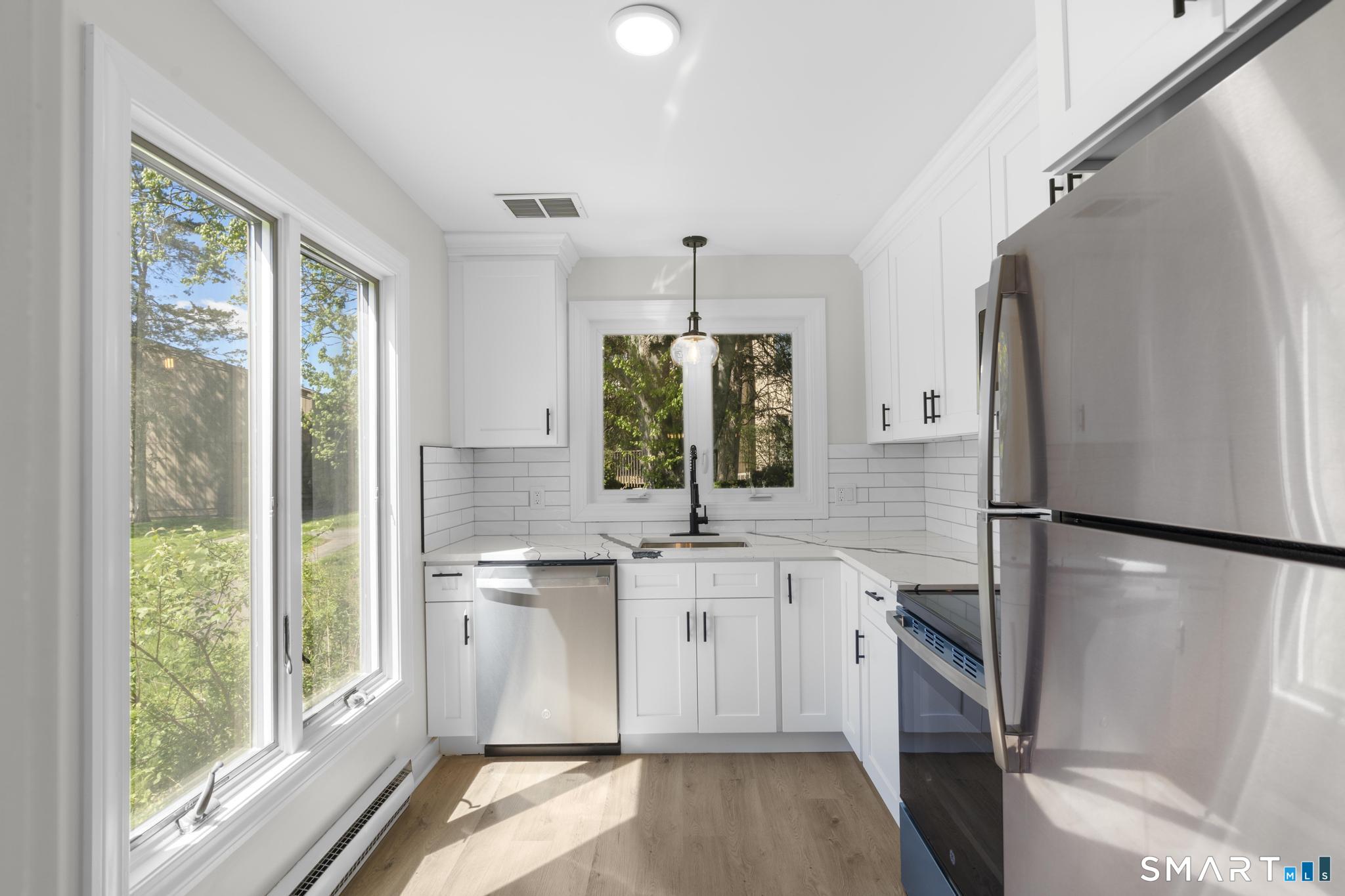 8 Pilgrim Harbor Wallingford CT 06492