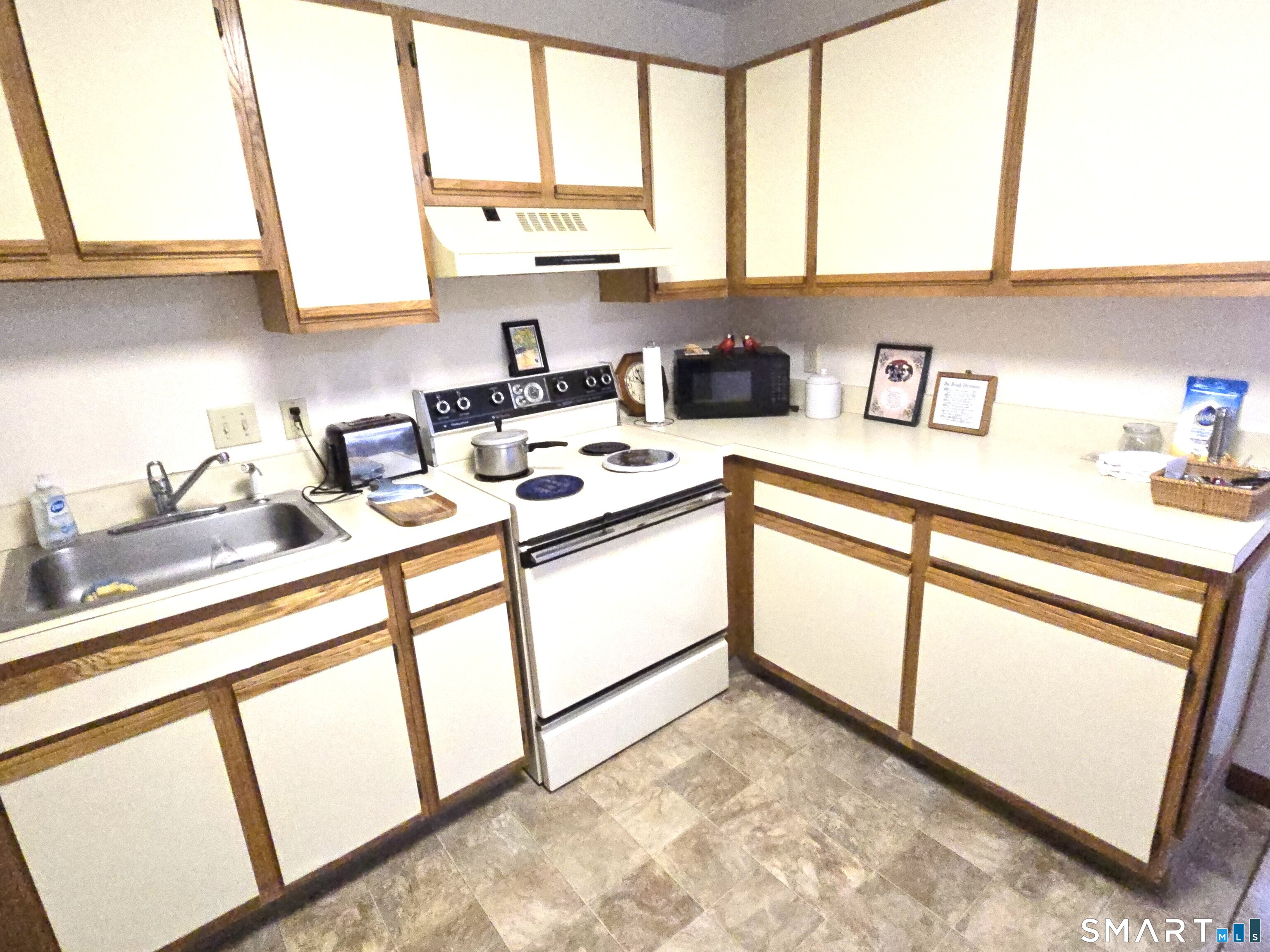 14 Pinney Street Ellington CT 06029