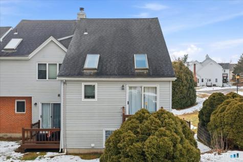 51 Eastbrook Heights Mansfield CT 06250