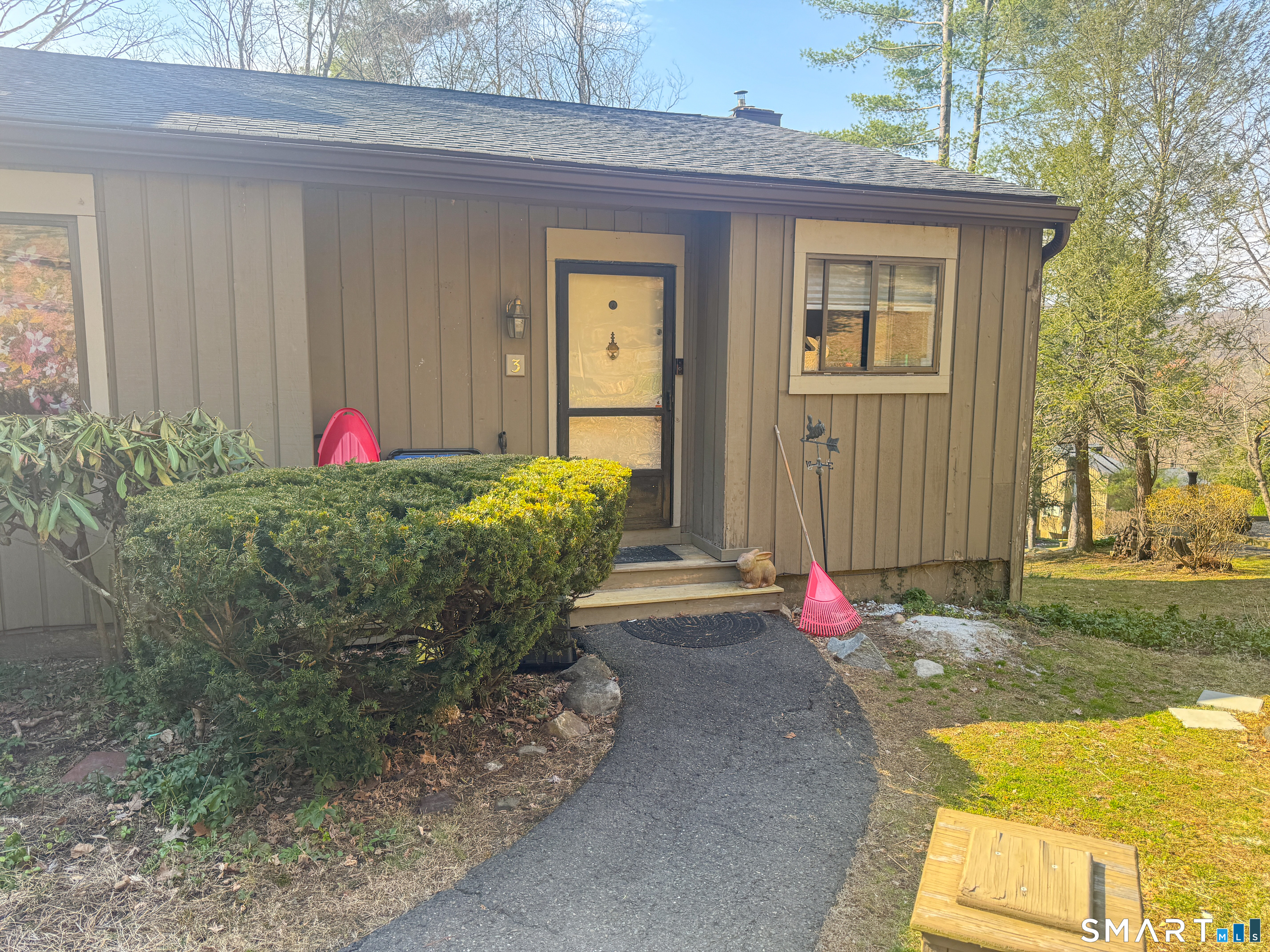 3 Tamarack Lane Woodbury CT 06798