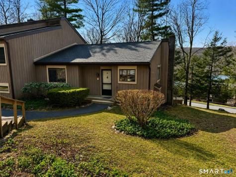 3 Tamarack Lane Woodbury CT 06798