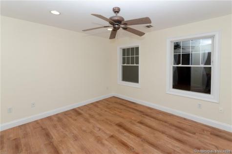 527 West Thames Street Norwich CT 06360