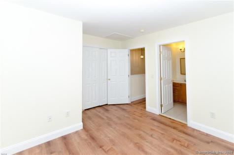 527 West Thames Street Norwich CT 06360