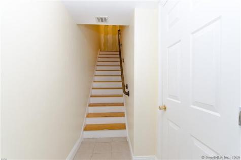 527 West Thames Street Norwich CT 06360