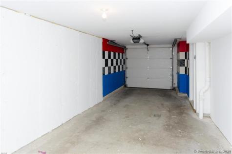 527 West Thames Street Norwich CT 06360