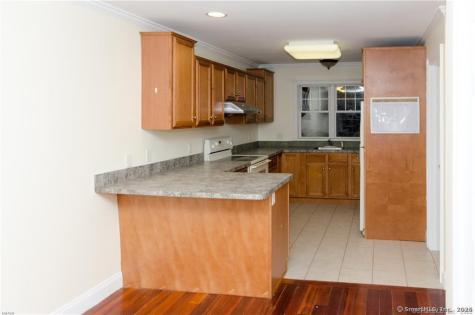 527 West Thames Street Norwich CT 06360