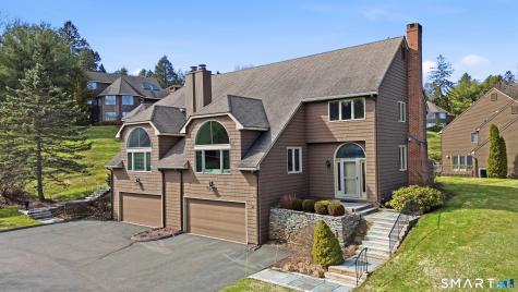 11 Saddle Ridge Bloomfield CT 06002