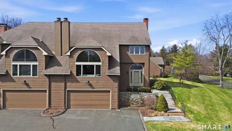 11 Saddle Ridge Bloomfield CT 06002