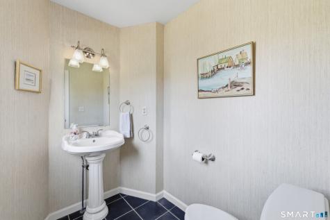 11 Saddle Ridge Bloomfield CT 06002