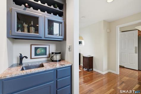 11 Saddle Ridge Bloomfield CT 06002