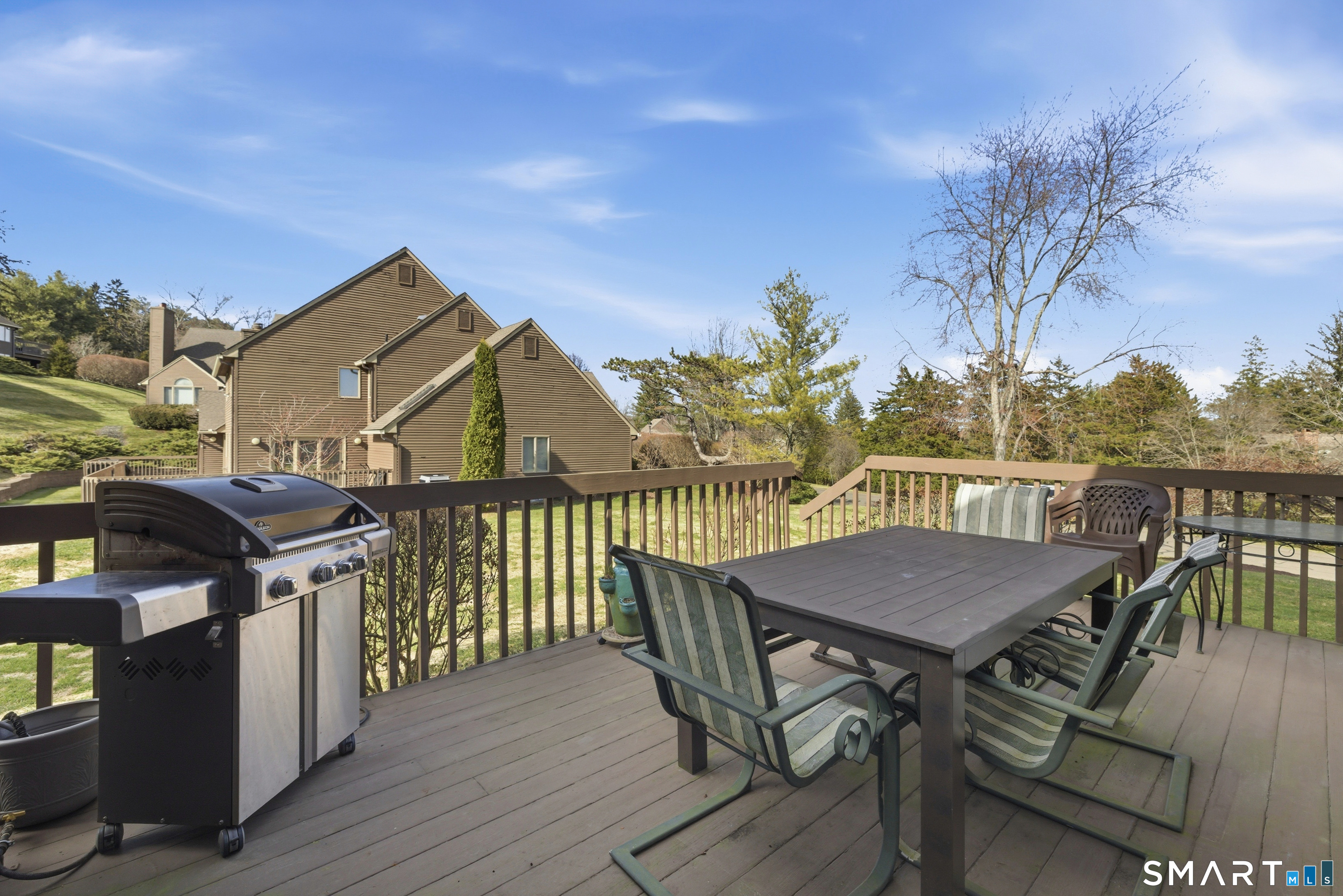 11 Saddle Ridge Bloomfield CT 06002