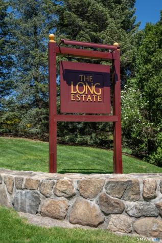 11 Saddle Ridge Bloomfield CT 06002