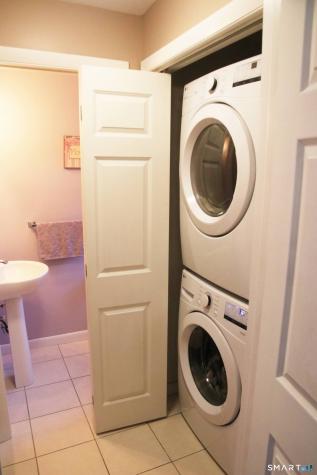 4 Parkwoods Drive Norwich CT 06360