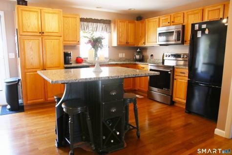 4 Parkwoods Drive Norwich CT 06360