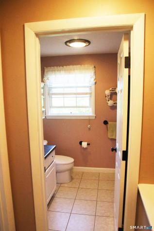 4 Parkwoods Drive Norwich CT 06360