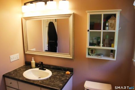 4 Parkwoods Drive Norwich CT 06360