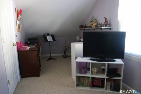 4 Parkwoods Drive Norwich CT 06360